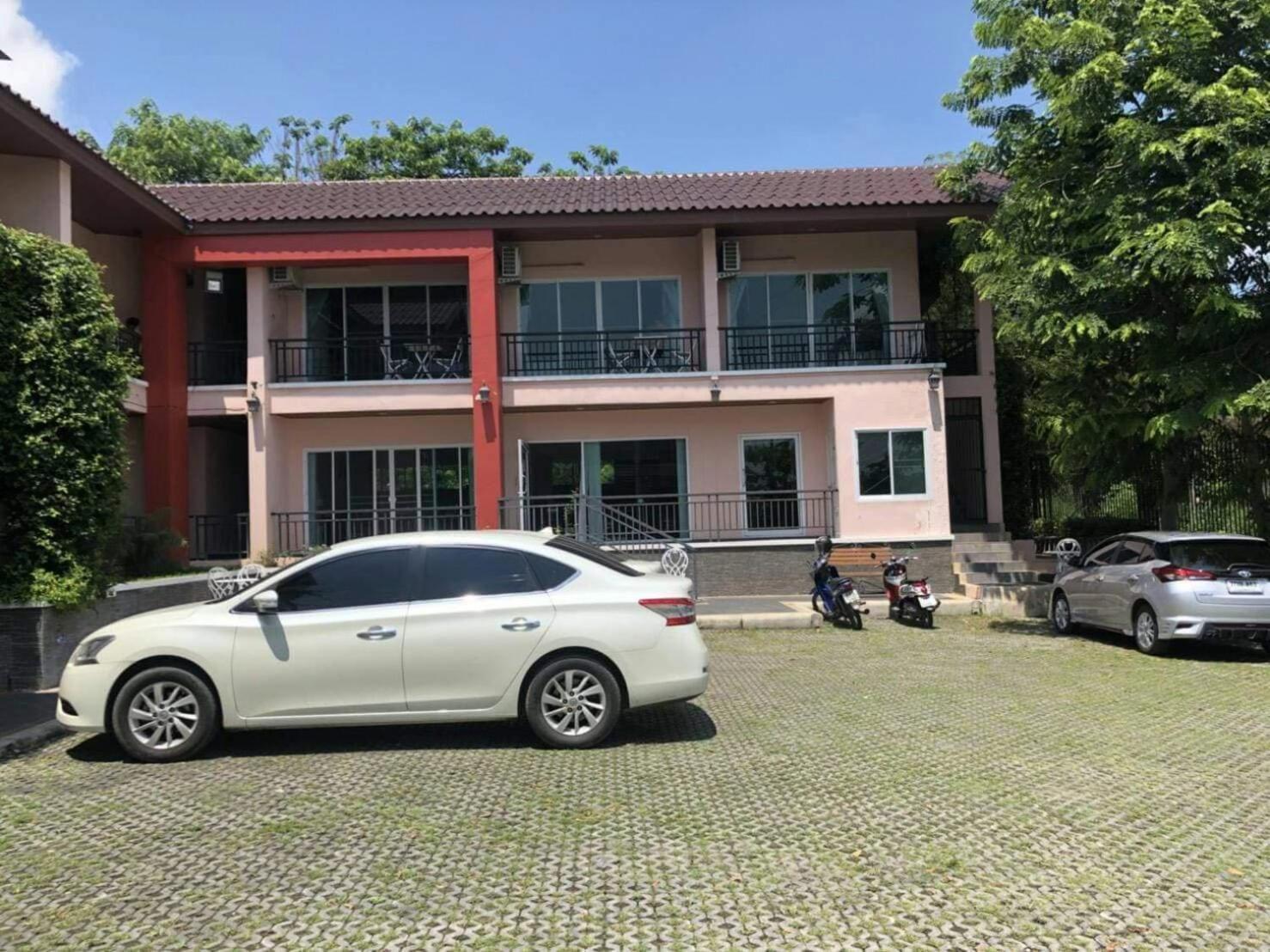 Rose Villa Hote Pakchong Exterior photo