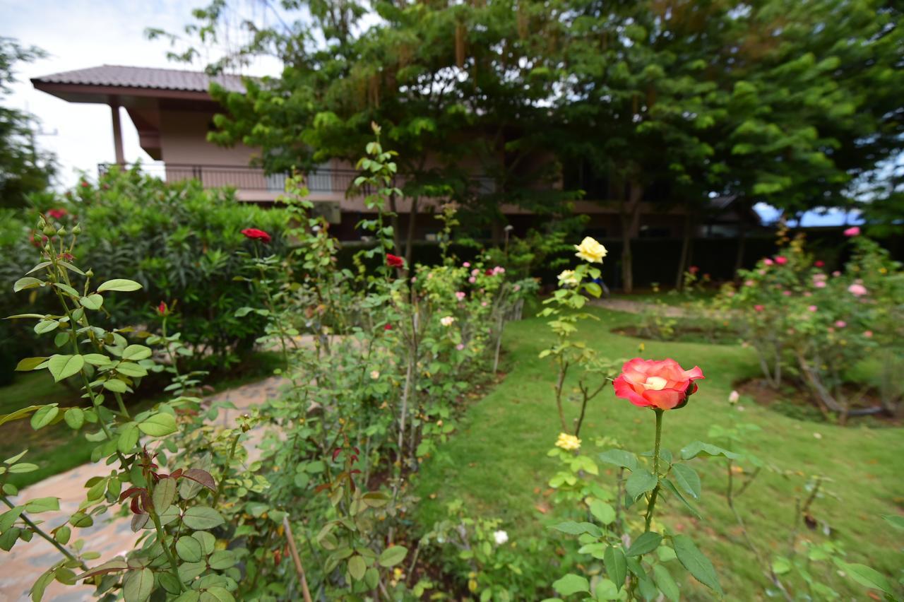 Rose Villa Hote Pakchong Exterior photo